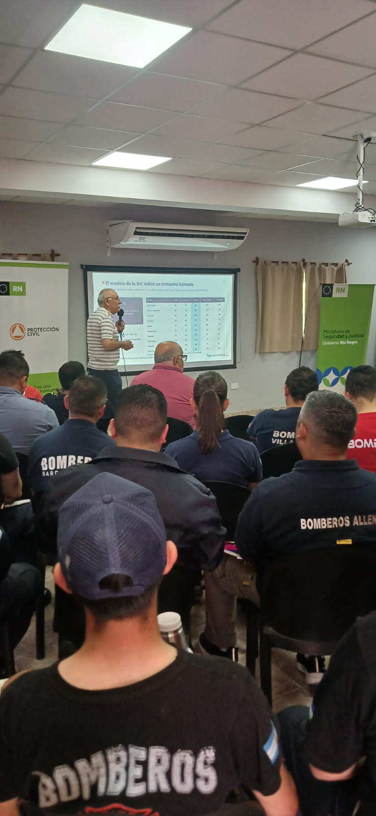 Ingeniero Huergo es sede de una charla informativa sobre el fenómeno de El Niño y el cambio climático