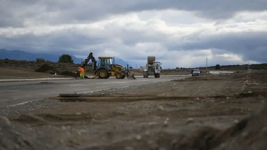 Río Negro dotará de infraestructura a 96 lotes de Mainqué