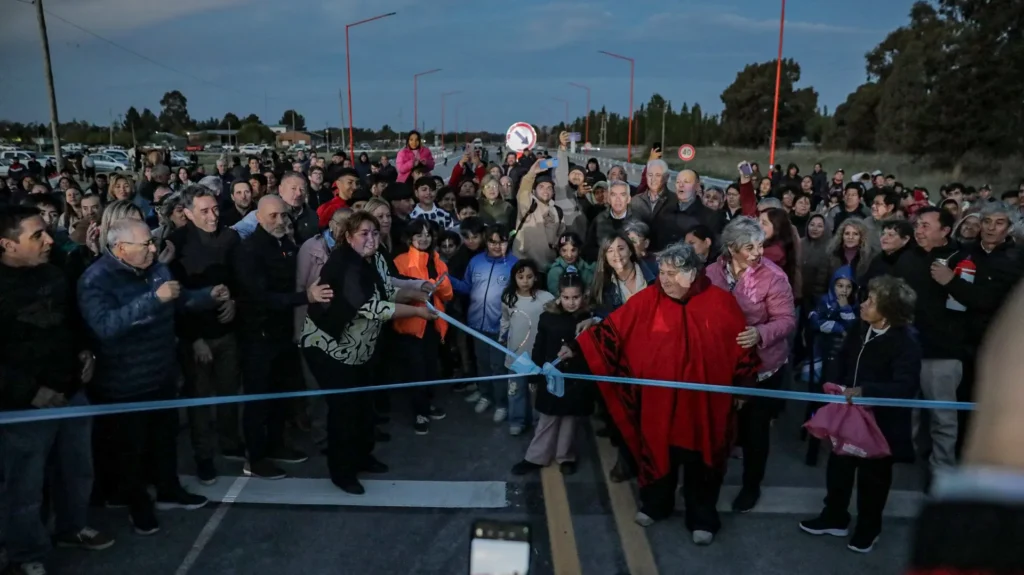 San Javier ya tiene su acceso pavimentado se inauguró la primera obra construida con fondos del VMOS