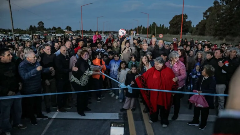 San Javier ya tiene su acceso pavimentado se inauguró la primera obra construida con fondos del VMOS